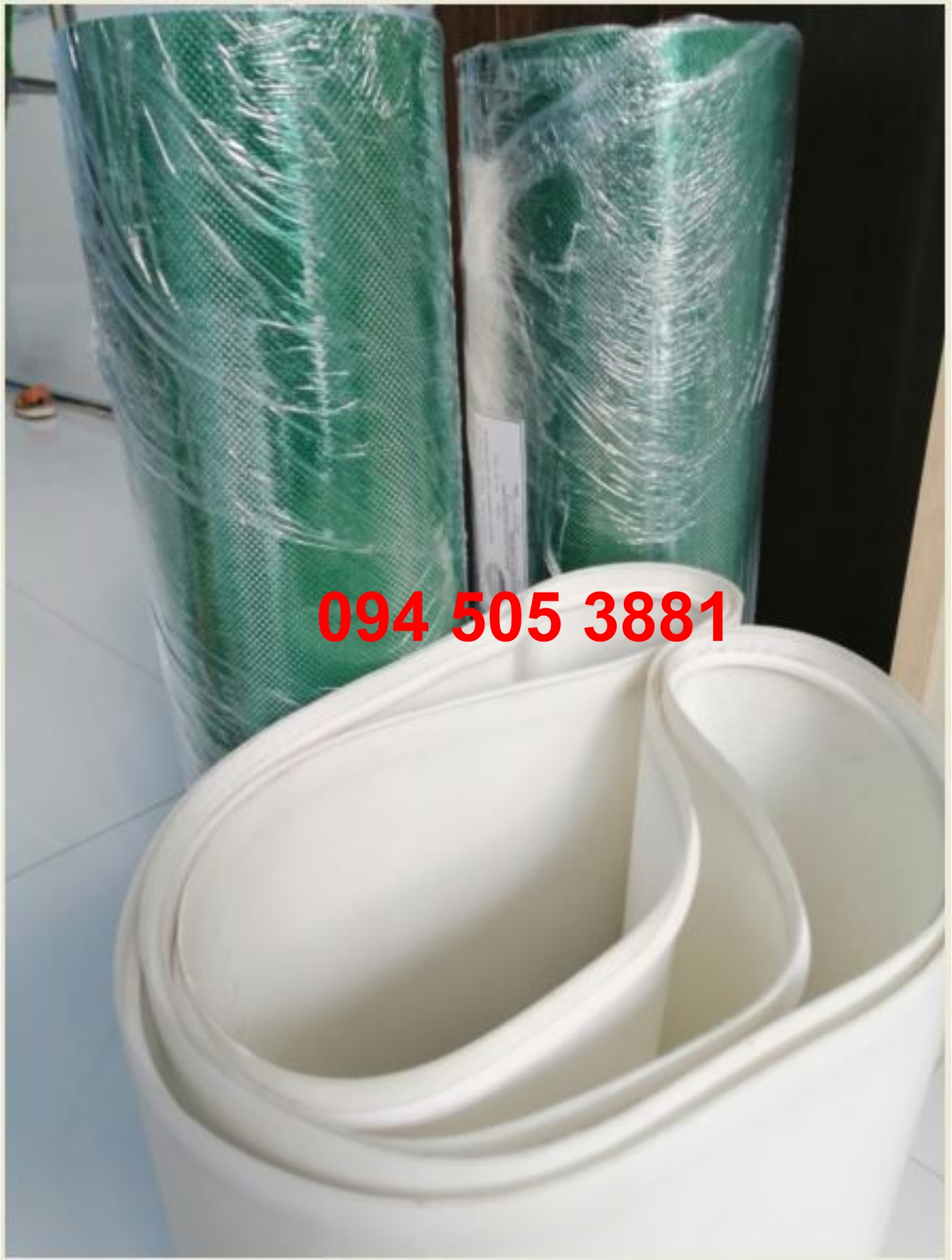 Những cách để nhận biết băng tải PU Và PVC Cùng mầu Sắc, Cùng Kiểu Dáng kích cỡ